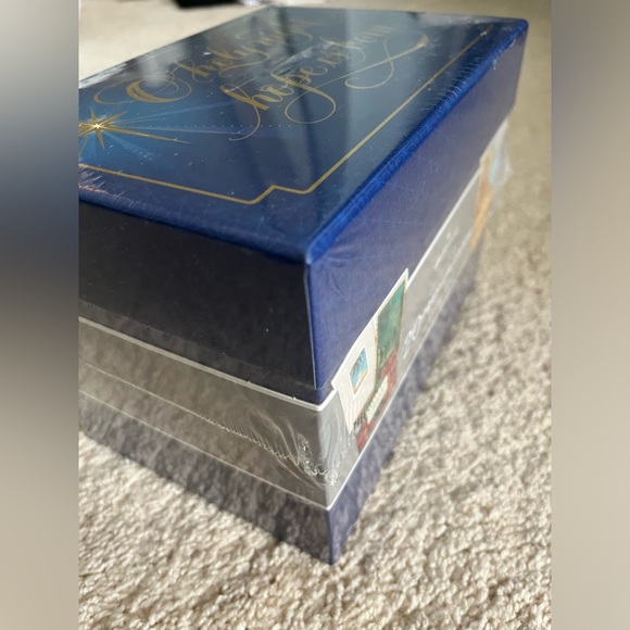 🌟 New Hallmark Religious 20 Premium Christmas Cards In Sealed Collector Box 🌟 - Picture 2 of 5